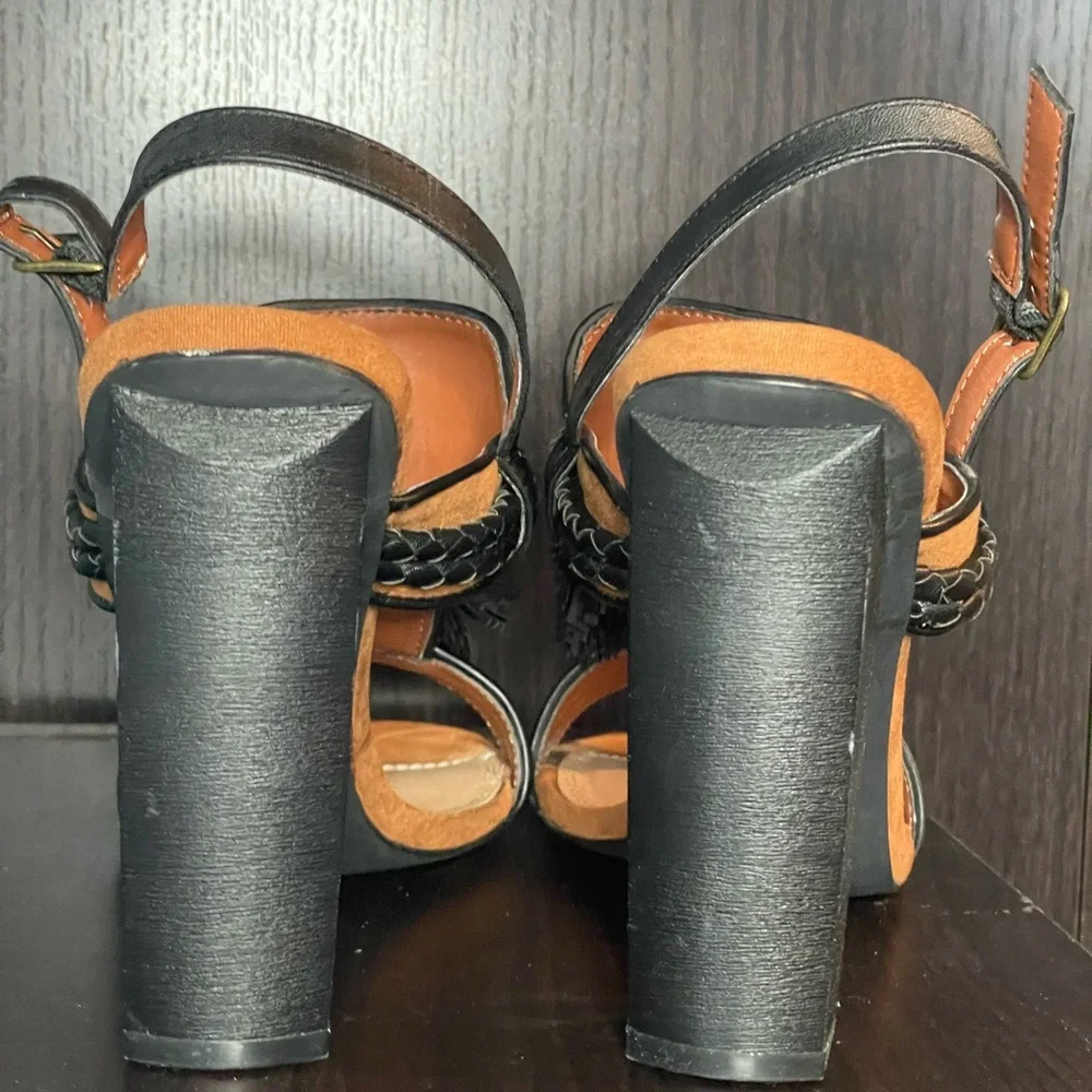 Sandals - Picture 4 of 4